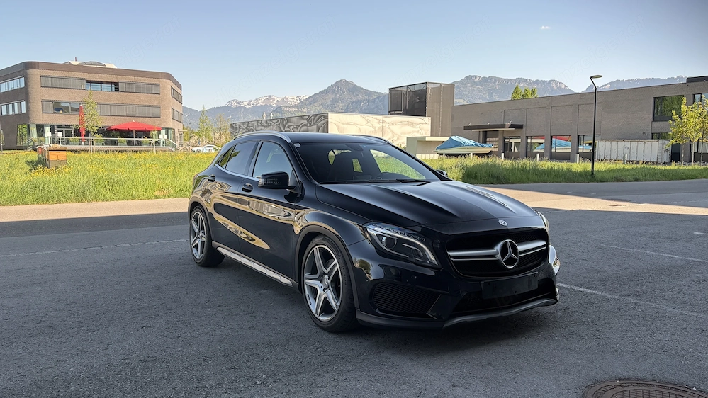 Mercedes-Benz GLA 220 CDI 4Matic - AMG Paket