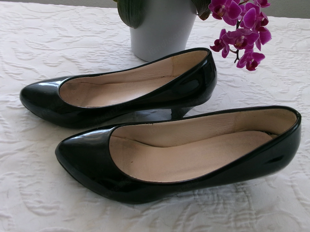 Damenschuhe - Lackleder