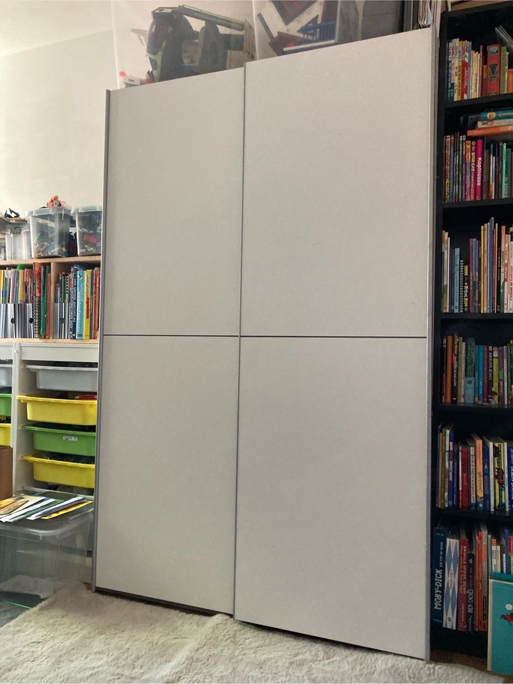 Kleiderschrank