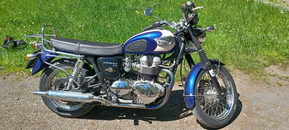 Triumph Bonneville T100