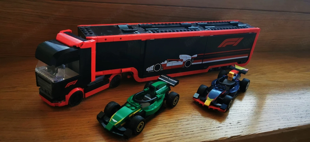 Lego F1 Truck