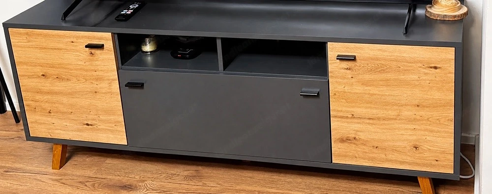 TV-Rack 1,70 m   gebraucht, sehr guter Zustand