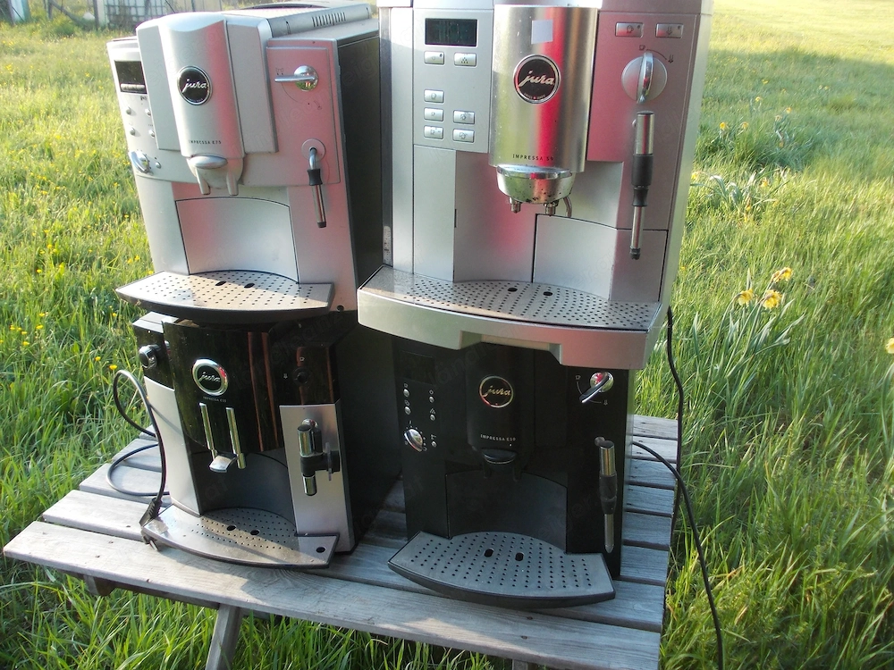 4 Jura Kaffeevollautomaten, Impressa E75,S9,C55,E10 für Bastler Teilespender