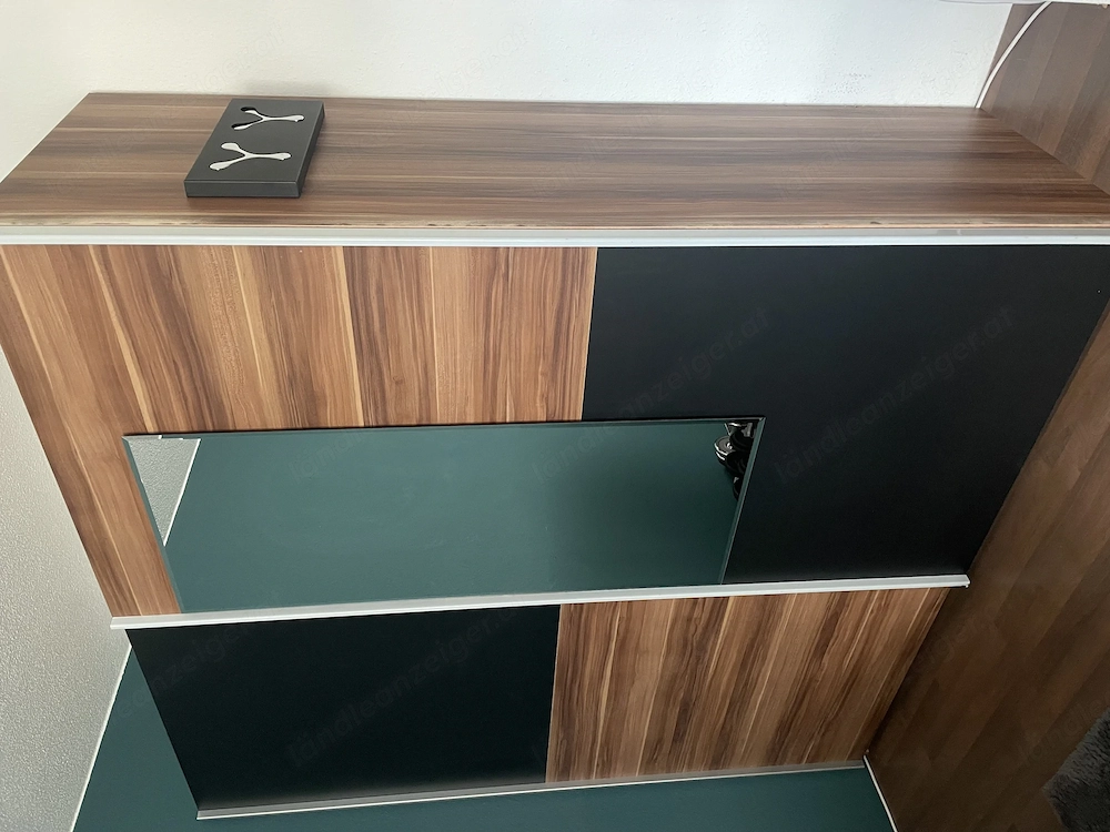 Schlafzimmerschrank