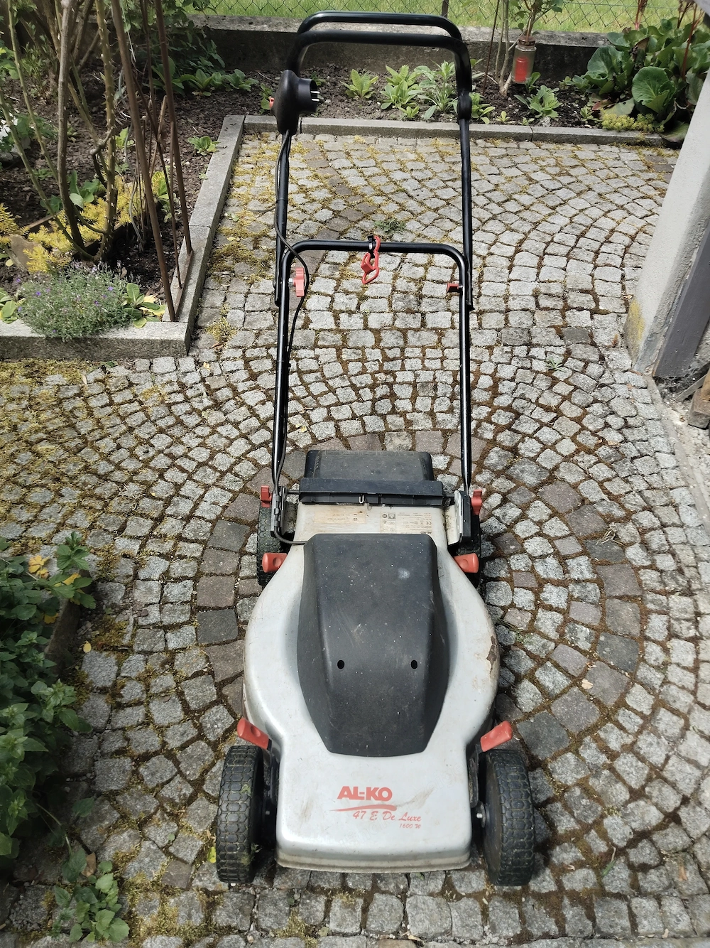 Rasenmäher und Freischneider zu verkaufen 