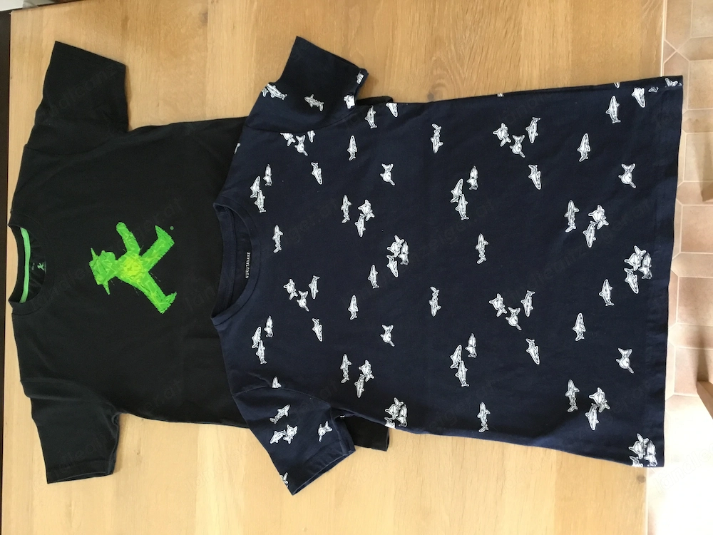 STOPP! 2 coole T-Shirts im Paket Gr. 152, neuwertig, s.B+T.