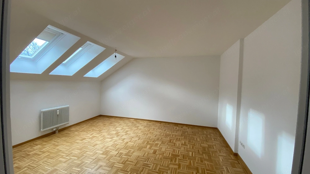 Kurzzeitvermietung Stadtwohnung | beste Lage, Balkon | renoviert, zentral, ruhig | provisionsfrei