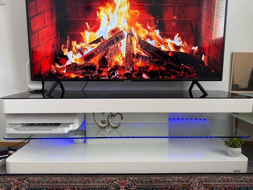 Moderner TV-Tisch   TV-Board in Hochglanz Weiß mit LED-Beleuchtung