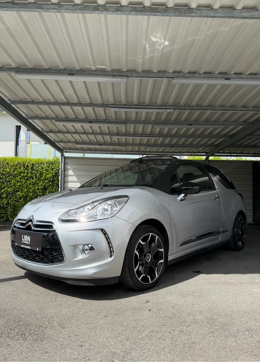 Citroen DS3 PureTech 82 SoChic Cabrio