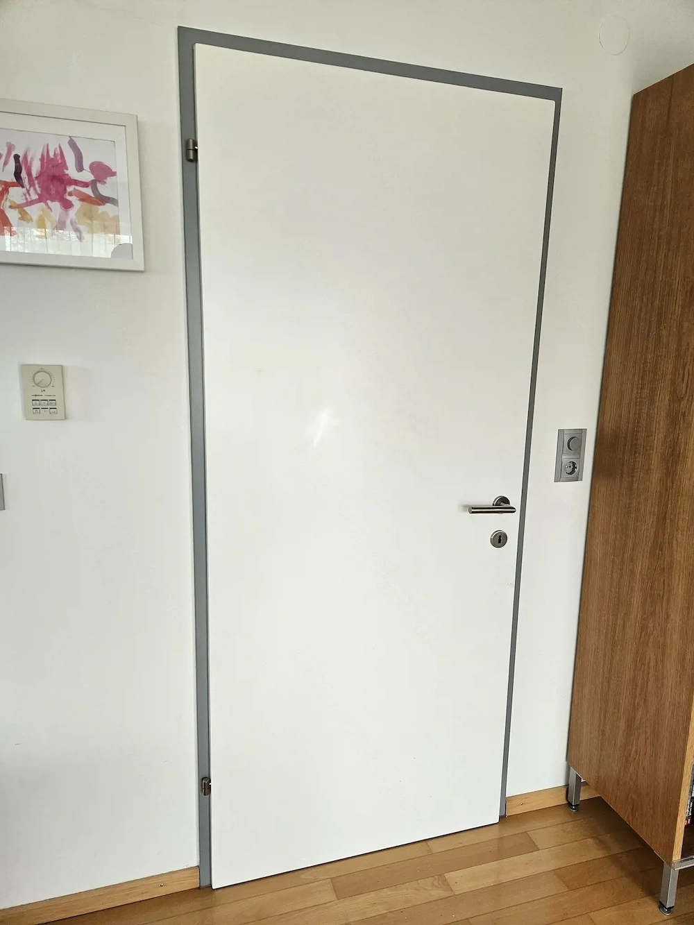 5 Stk. Eiche Vollholz Türen 80cm, weiß lackiert, Edelstahl Drücker
