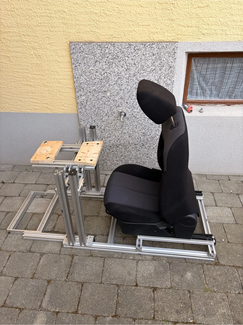 Sim Racing Cockpit Aluprofil + Autositz (verstellbar) - DIY Rig