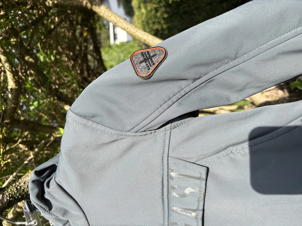 Kinder Softshell Jacke von Gertrude Gaston