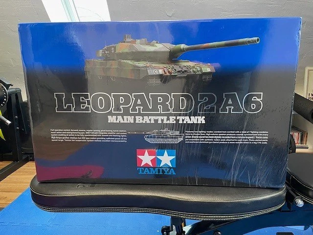 Tamiya 1:16 RC Leopard 2 A6 Full Option Panzer Bausatz- NEU OVP