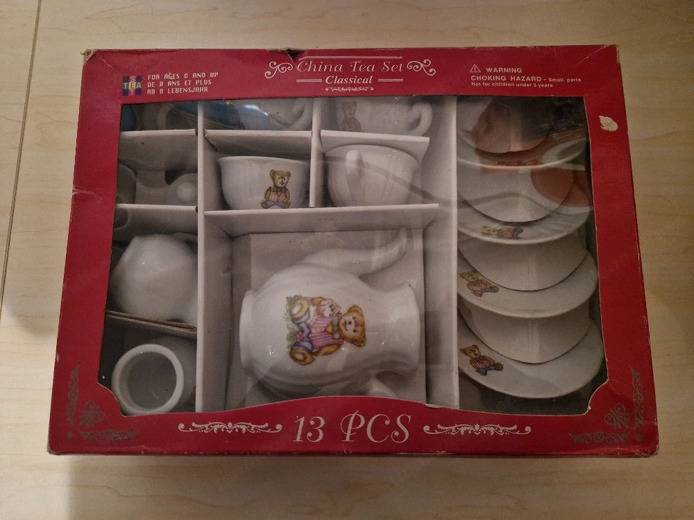 Kinder Tee Set