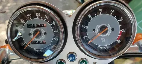 Triumph Bonneville T100