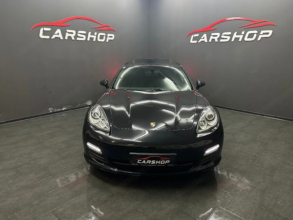 Porsche Panamera 