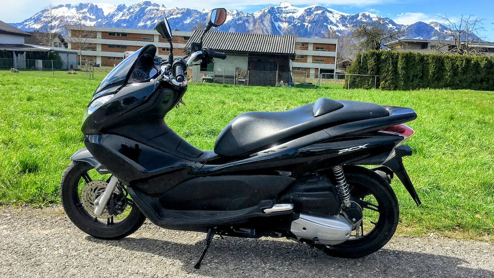 Honda PCX 125 cm3 Motorrad Roller 2012 