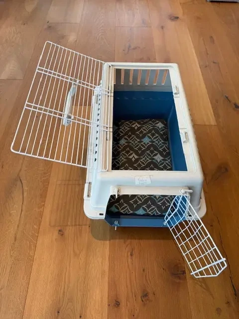 Transportbox für Katzen und kleine Hunde