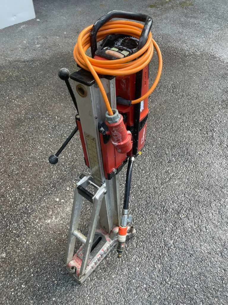 HILTI Kernbohrgerät Maschine