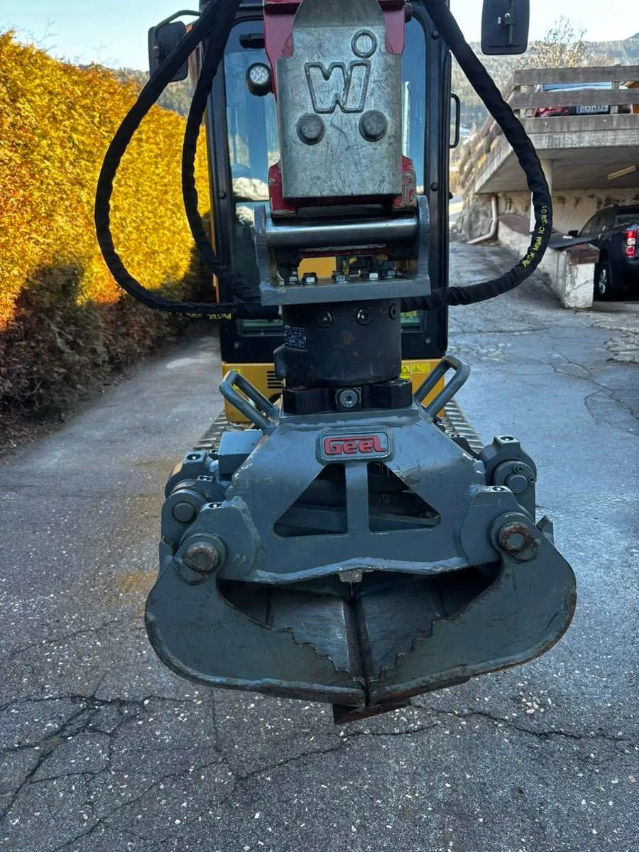 Geel Greifer UG02