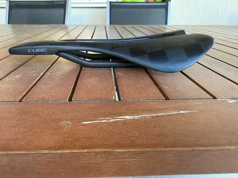 Vollcarbon Sattel