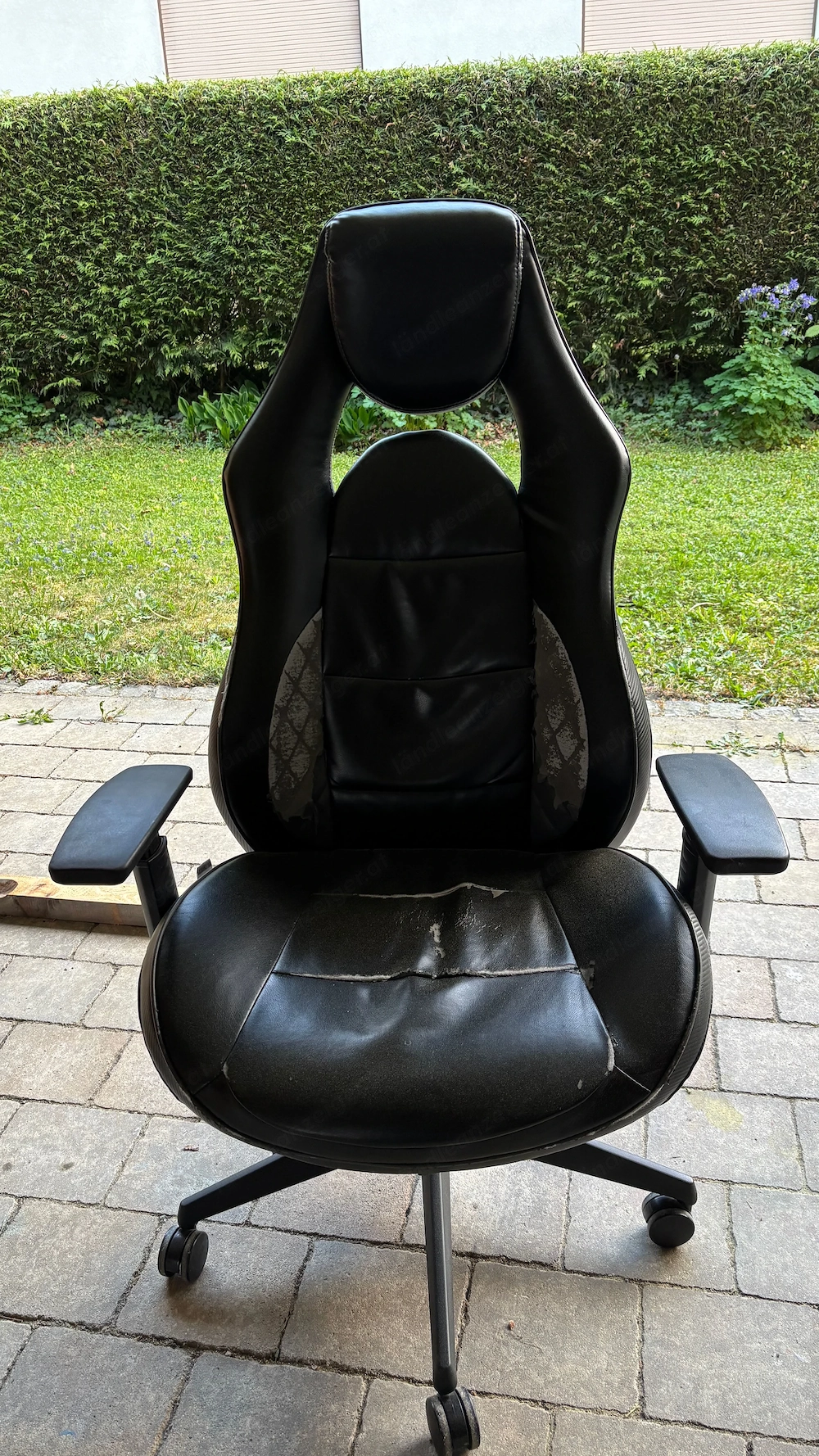 Gaming- Bürostuhl   defekt, für Bastler oder Ersatzteile