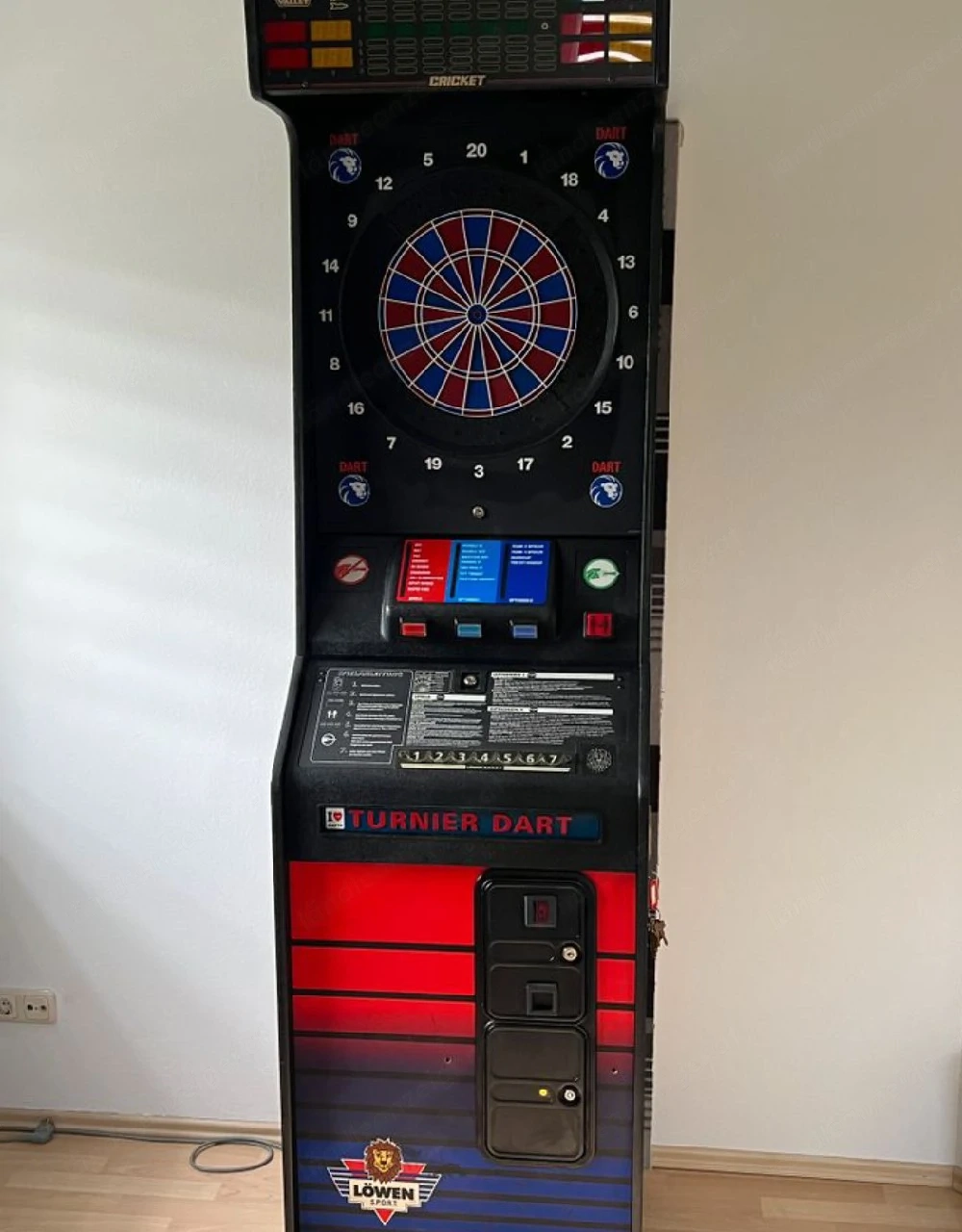 Illo Löwen Dartautomat HB8 in perfektem Zustand