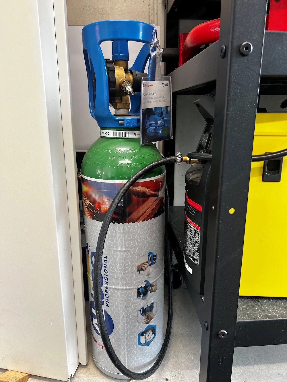 MIG MAG Schweißgerät Weldinger MEW 212 SYN puls pro, inkl. Zubehör und Gasflasche