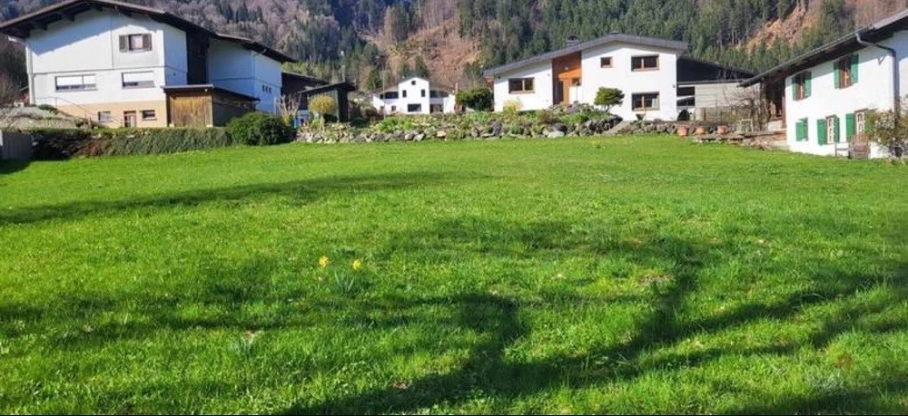 Baugrund 1370 m  auch teilbar