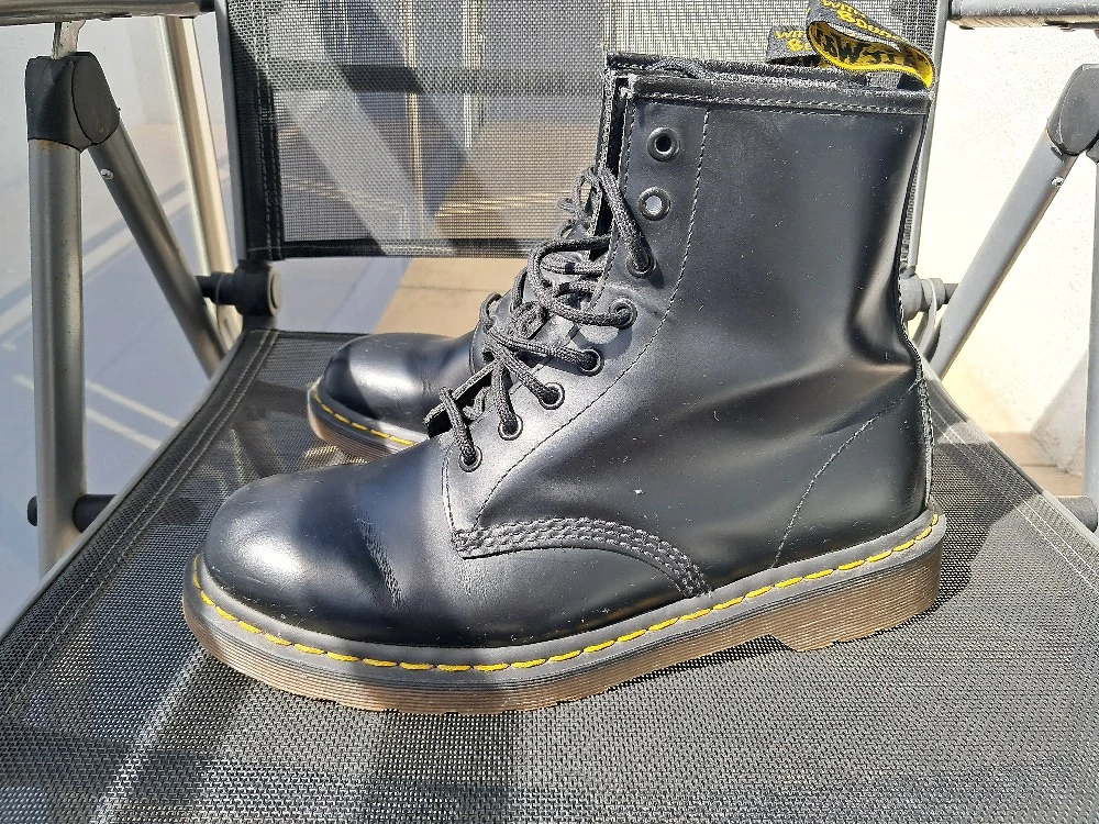 Schuhe günstig abzugeben 