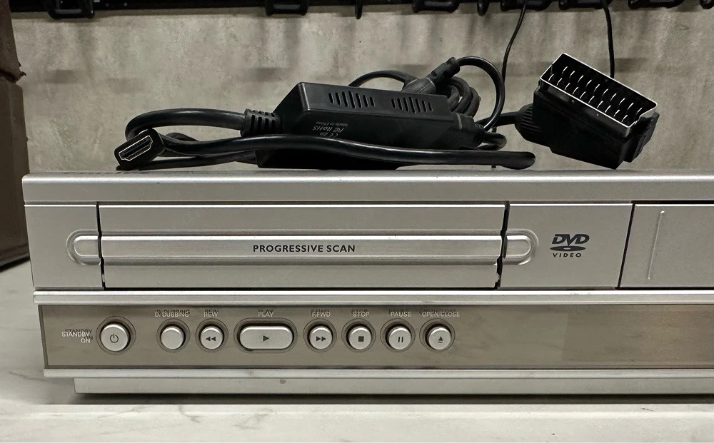 Philips DVD + Videoplayer DVP- 3100