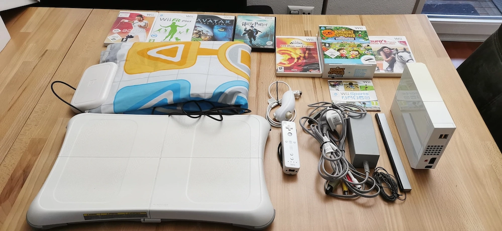 Wii Spielkonsole mit vielen Spielen