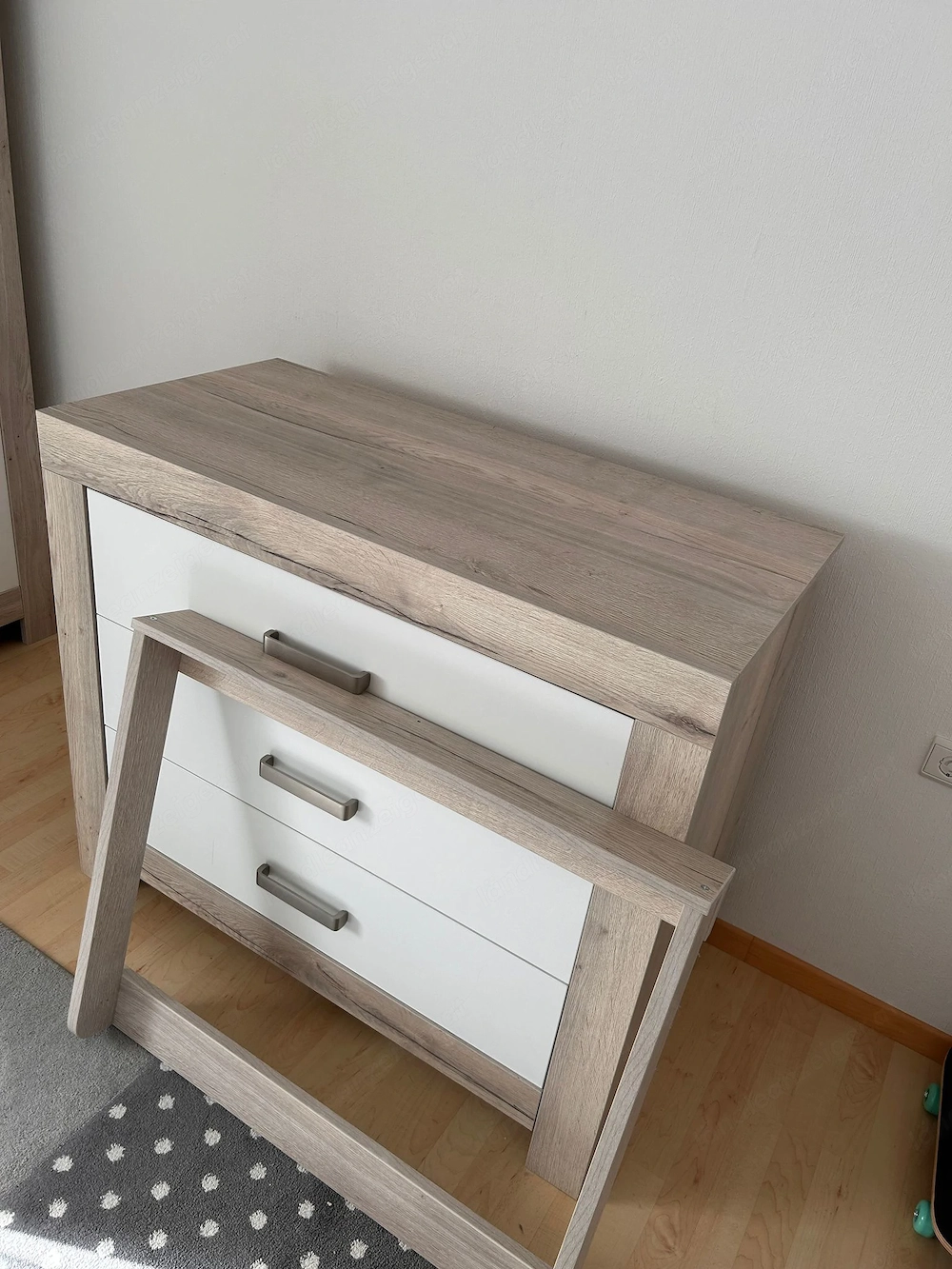 Wickelkommode mit Schubladen
