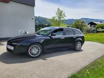 Alfa Romeo 159