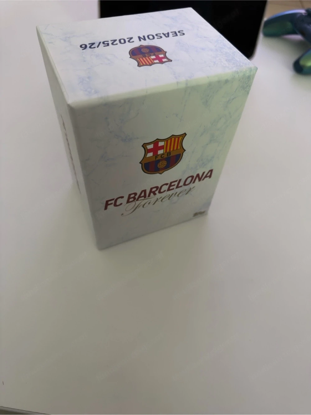 Topps Barca Forever (LEERE BOX) + Random Sammelkarten