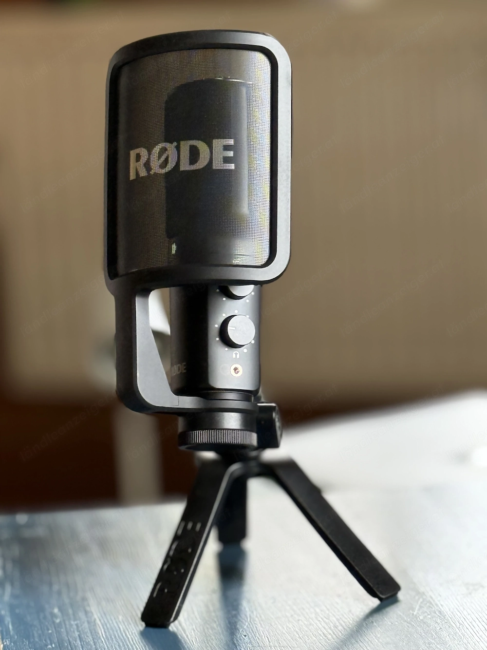 R DE NT-USB+ Professionelles USB-Mikrofon für Profi-Audioaufnahmen direkt auf dem Computer oder Mobi