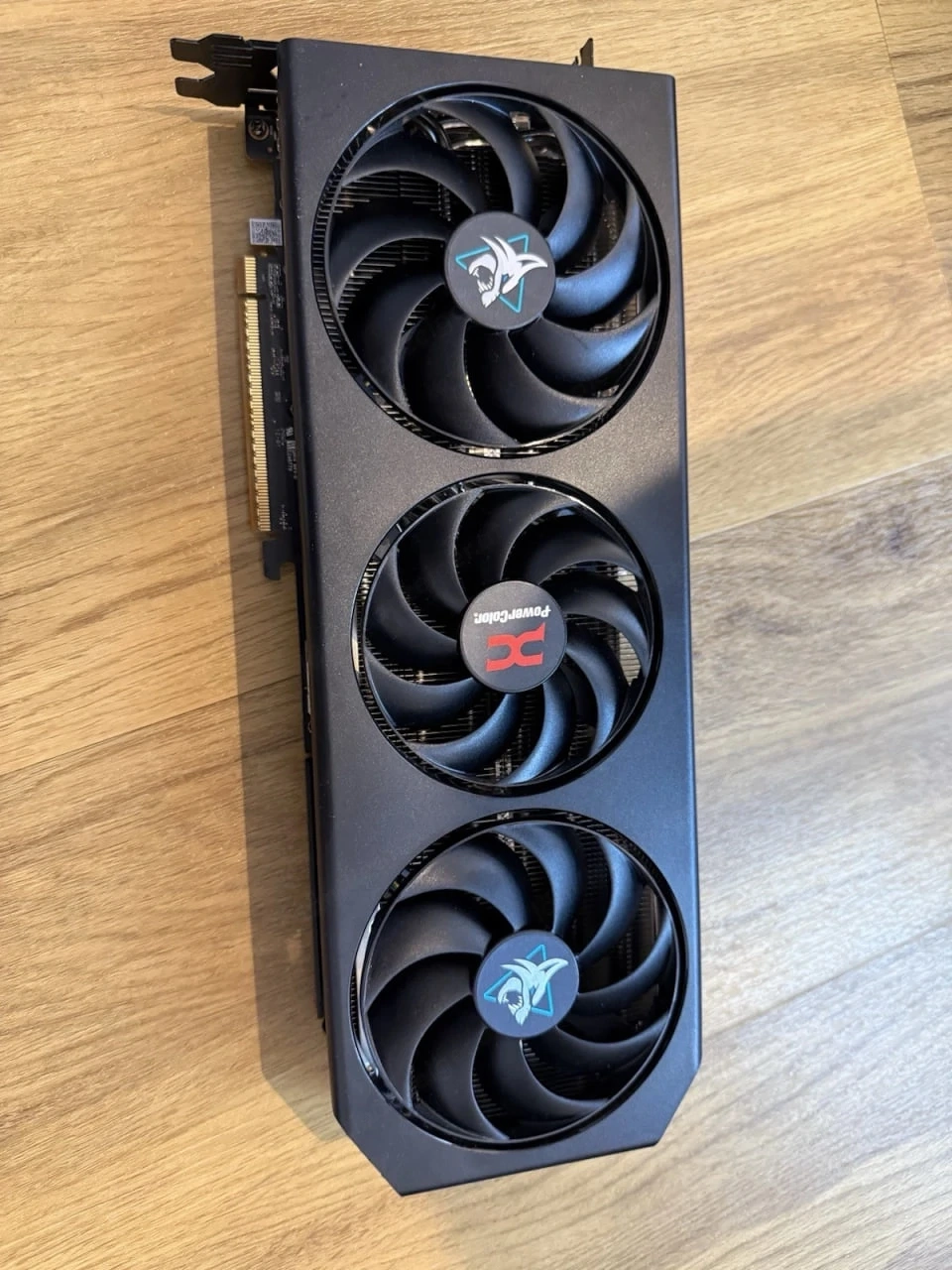 PowerColor AMD Radeon RX 9070 XT Hellhound OC 16GB