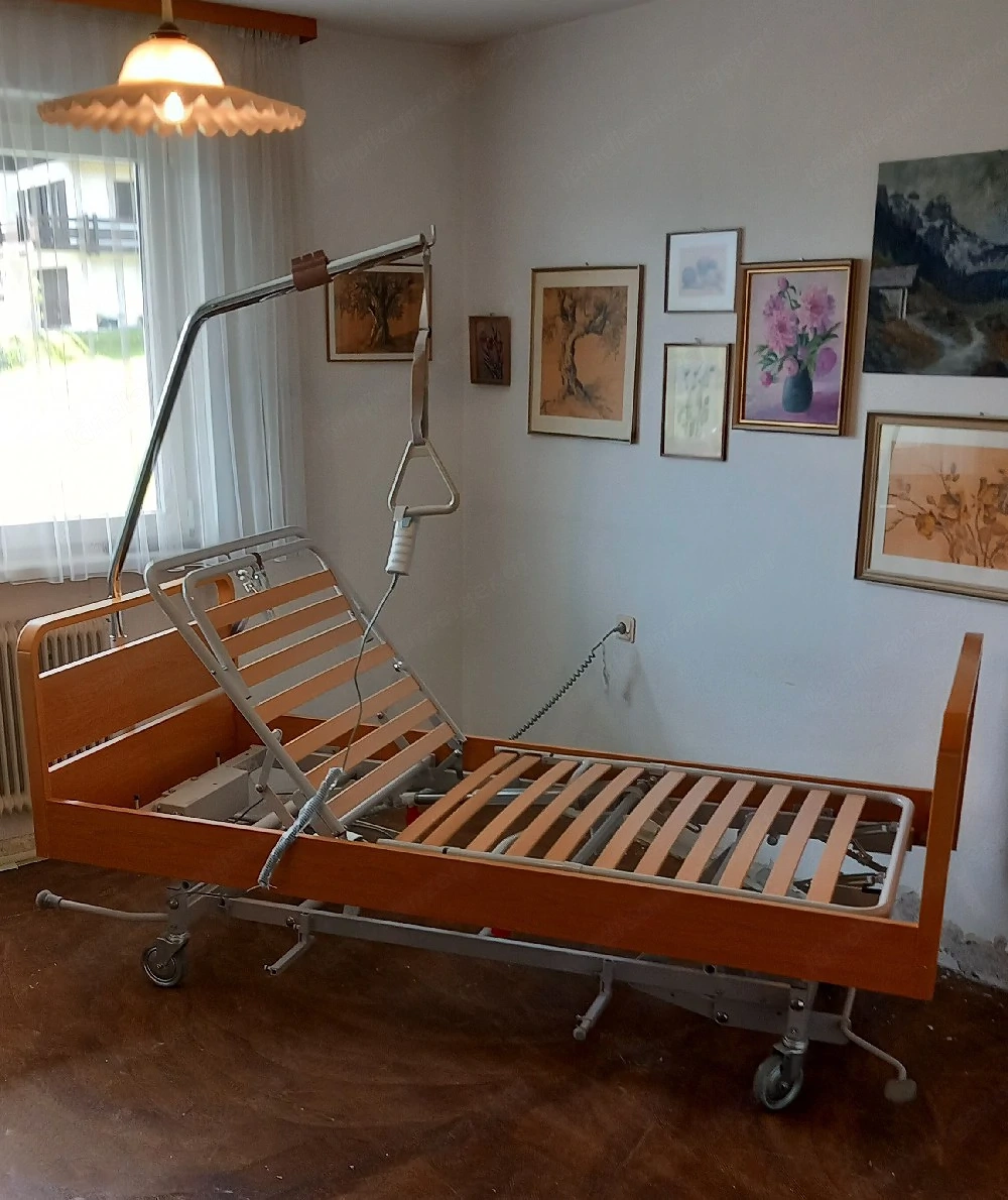 Bett verstellbar