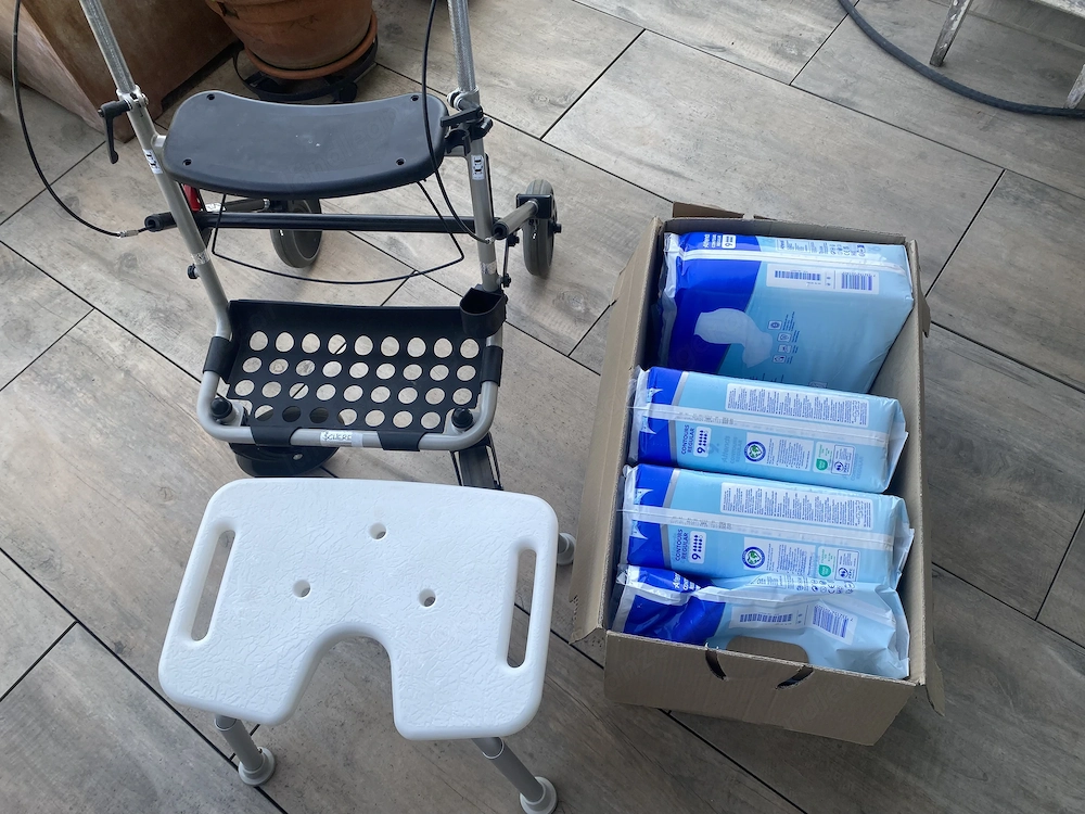 Rollator, Duschsitz, Einlagen