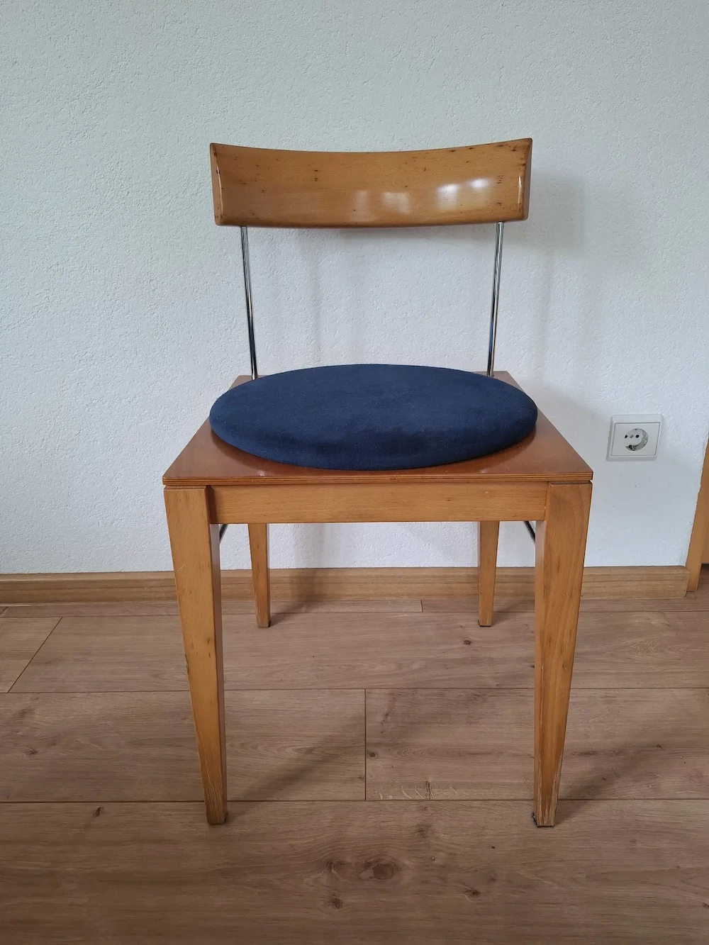 Stühle Vollholz 