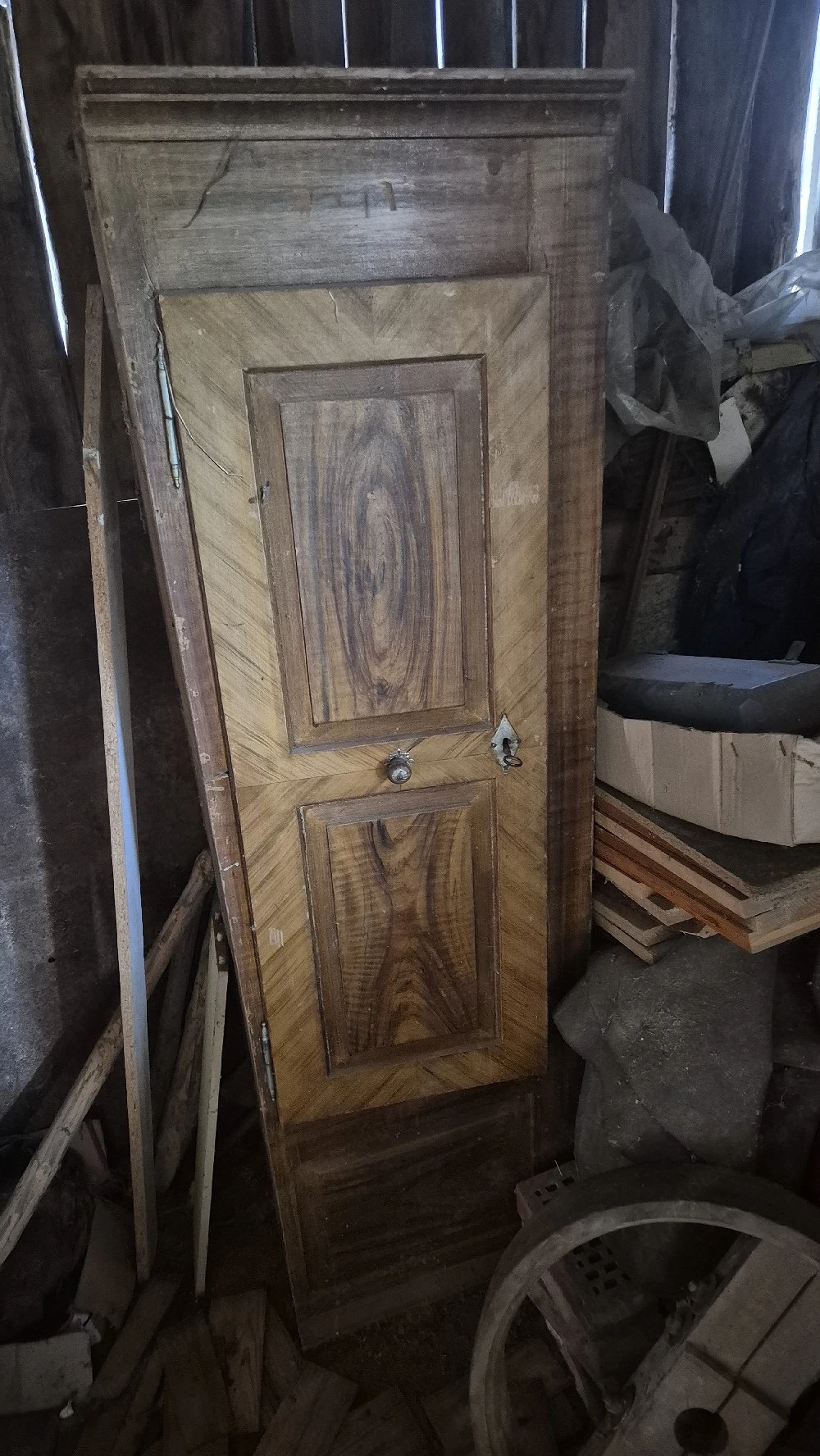 Alter Schrank