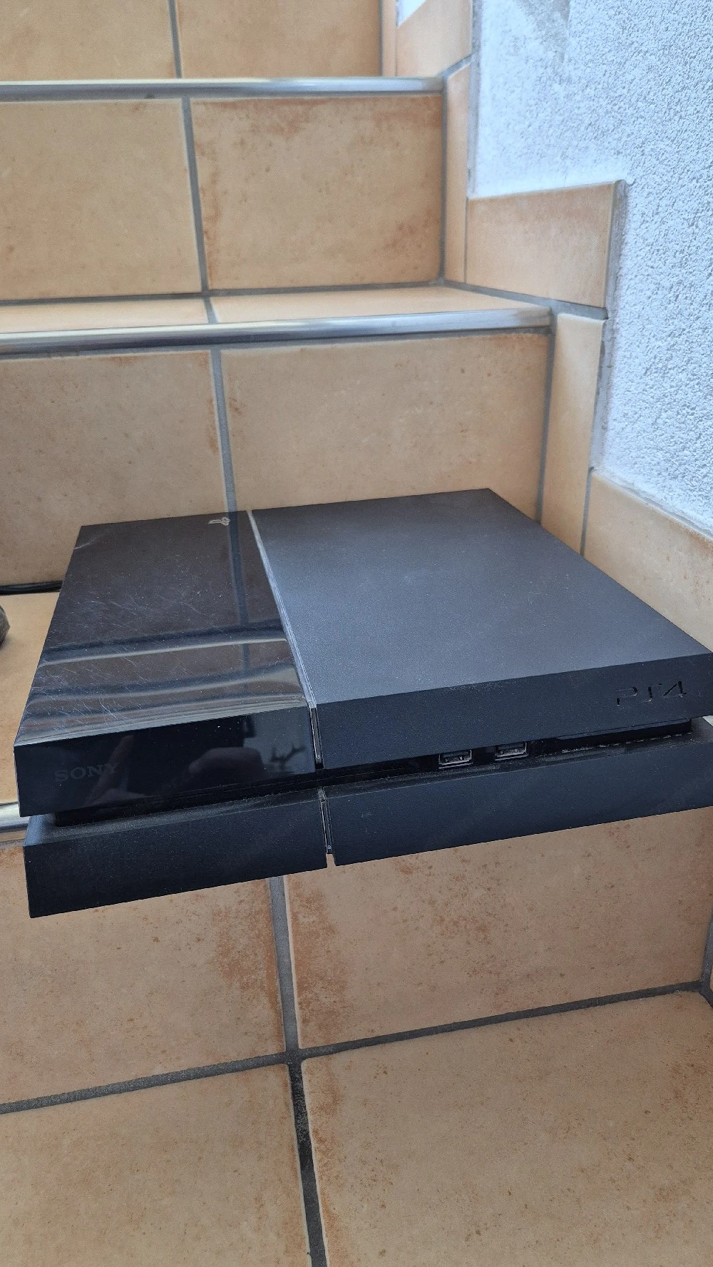 Playstation 4 + Conroller + Game