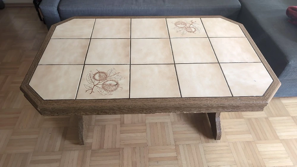 Fliesentisch zu verschenken 110x70x55cm LxBxH