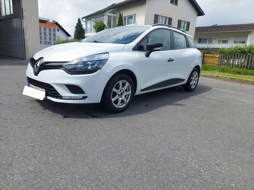 Renault Clio Baujahr 2018 mit 64.000 km. Sehr sparsam 
