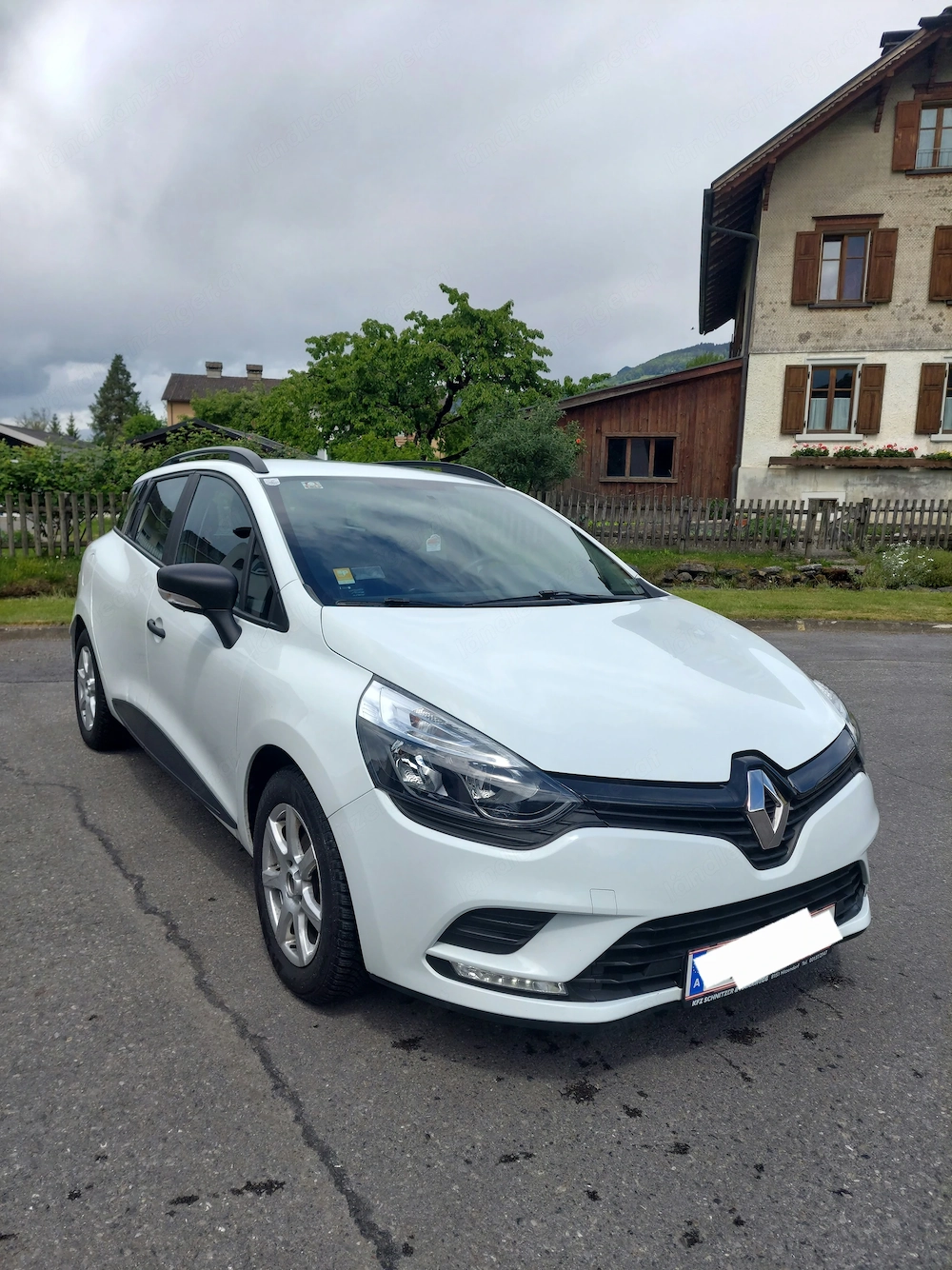 Renault Clio Kombi Bj.2018.10  Weiß   Sehr gepflegt   Top Zustand 