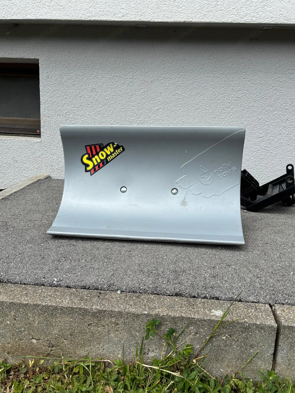 Tretttraktor Schneepflug