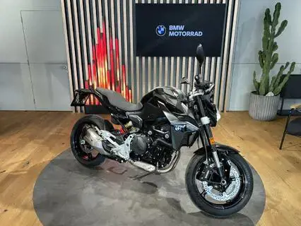 BMW F 900 R 