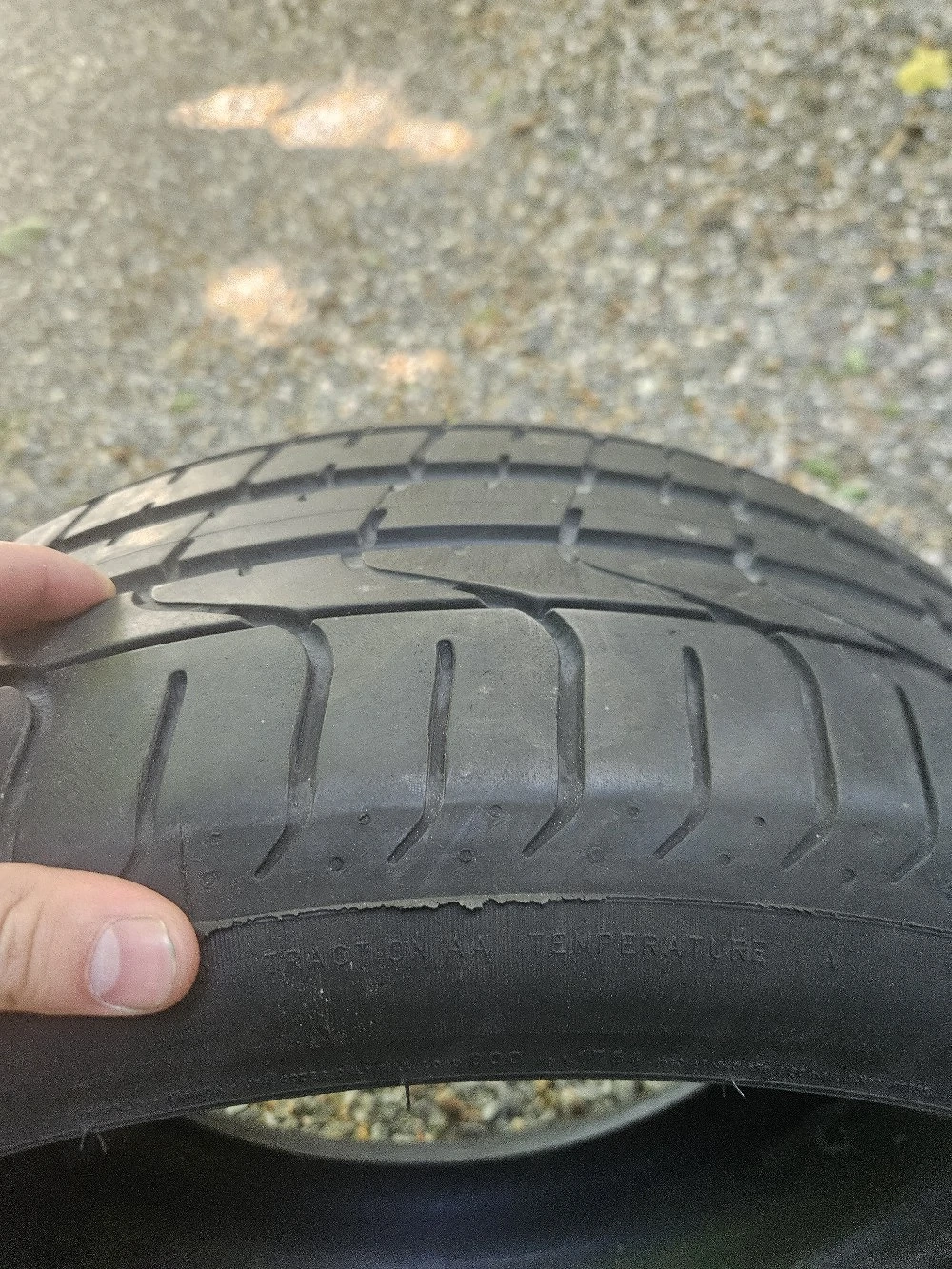 Pirelli P-zero 255 40 R19 (100Y)