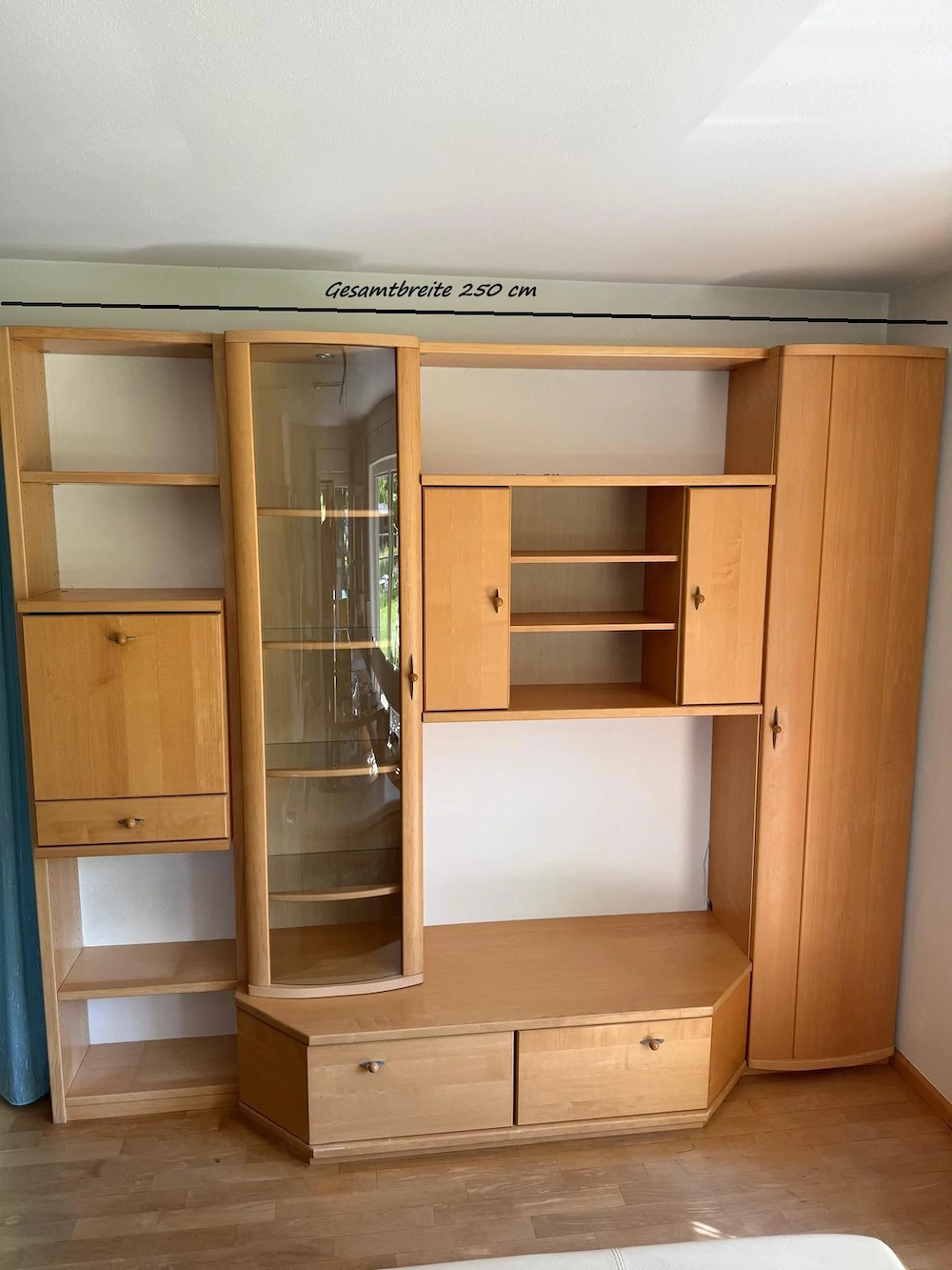Wohnzimmerschrank zu verschenken