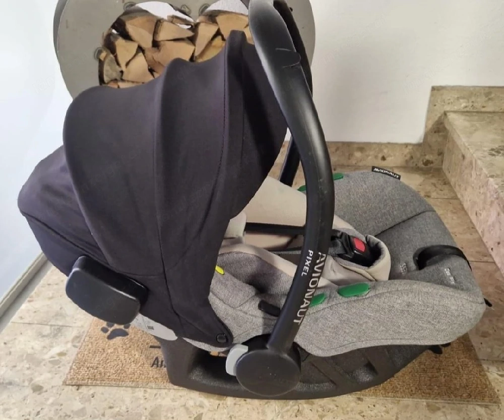 Babyschale mit Isofix